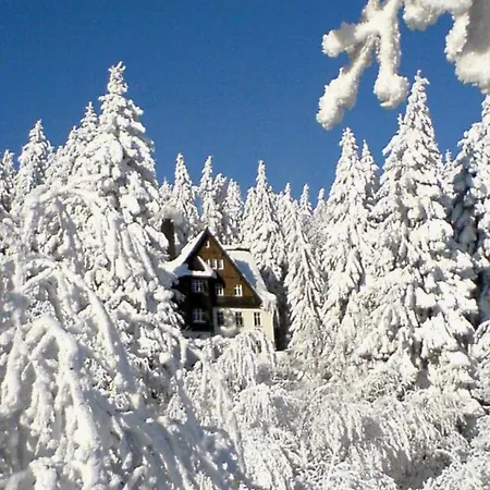 Und Gaststaette Naturbaude Eschenhof Konukevi Oberwiesenthal