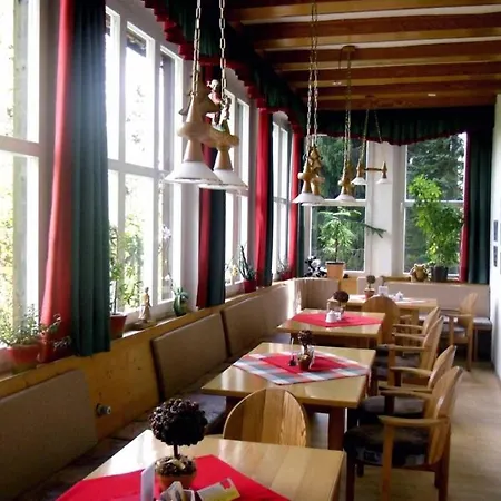 Und Gaststaette Naturbaude Eschenhof Konukevi