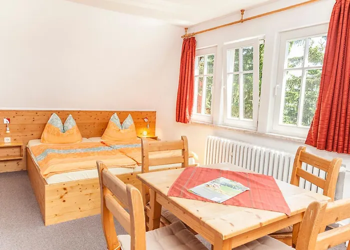 Und Gaststätte Naturbaude Eschenhof 3*